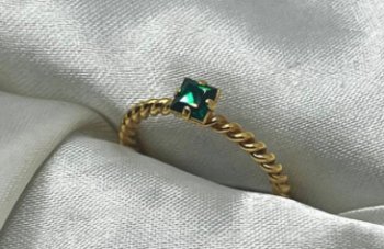 ANEL PEDRA VERDE SEMIJOIA