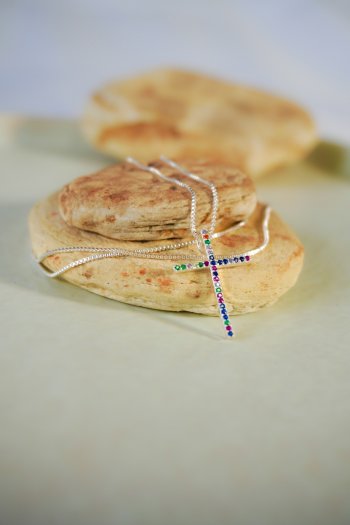 Colar Cruz Essência